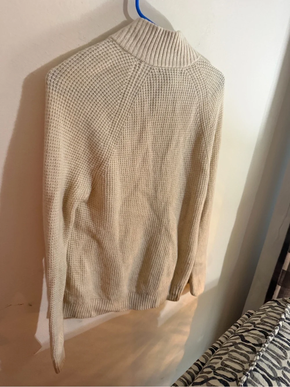 Banana Republic Men’s Size Medium Cream Button Front Merino Fine Wool Sweater